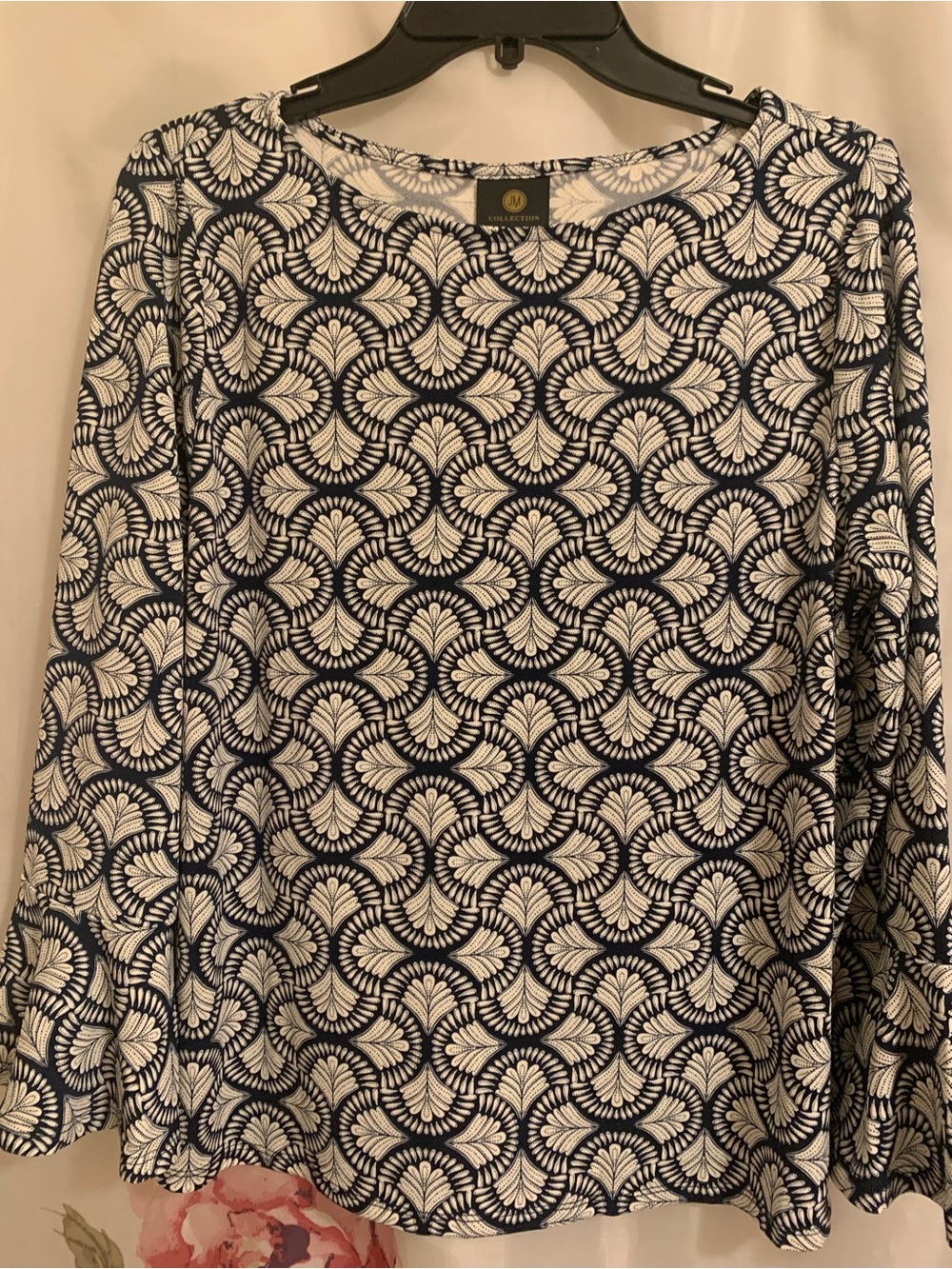 Crewneck Sweater in Navy and White Geometric Print